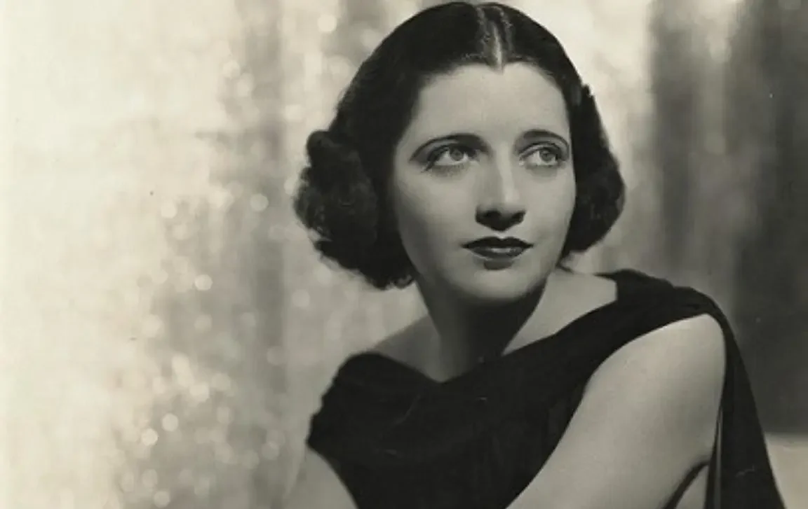 Kay Francis Height